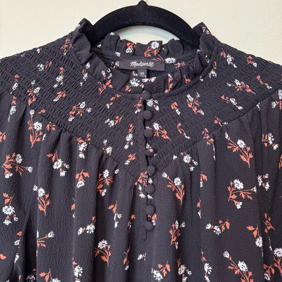 Madewell Top Women XS Black Tossed Floral Smock Neck Crinkled Long Sleeves - Picture 3 of 14